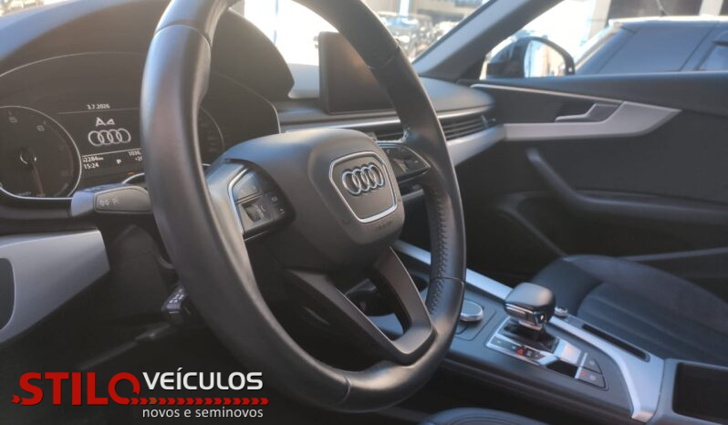 AUDI A4 full