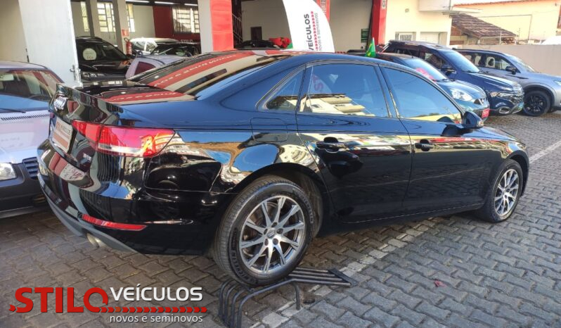 AUDI A4 full