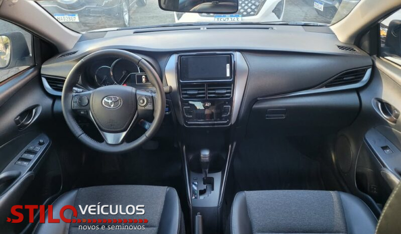 YARIS XS full