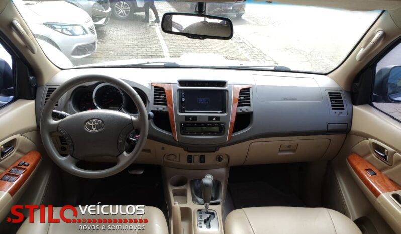 HILUX SW-4 full