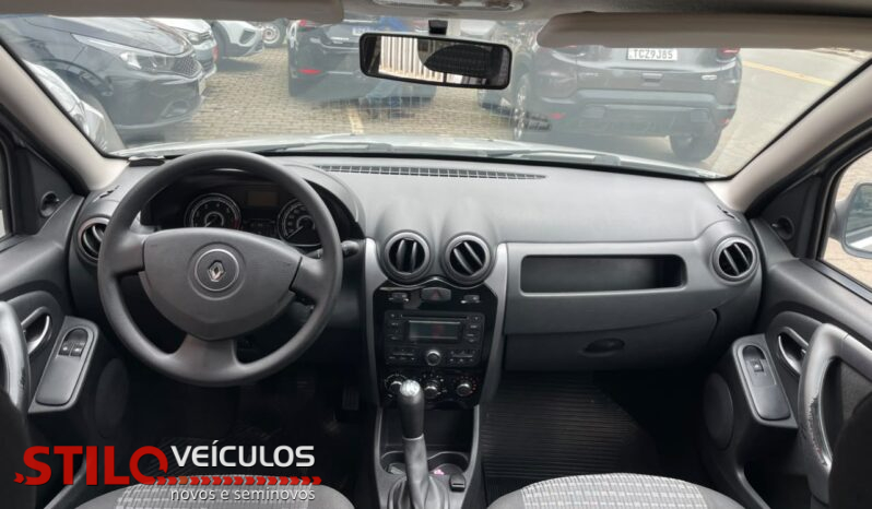 SANDERO full