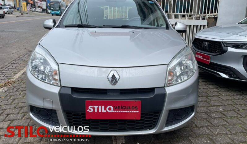 SANDERO full